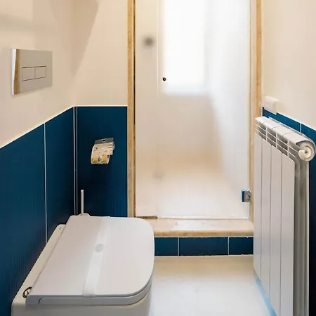 Interno 5 * Naples